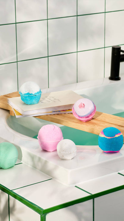 Book a Bath: The Icons - US 61497